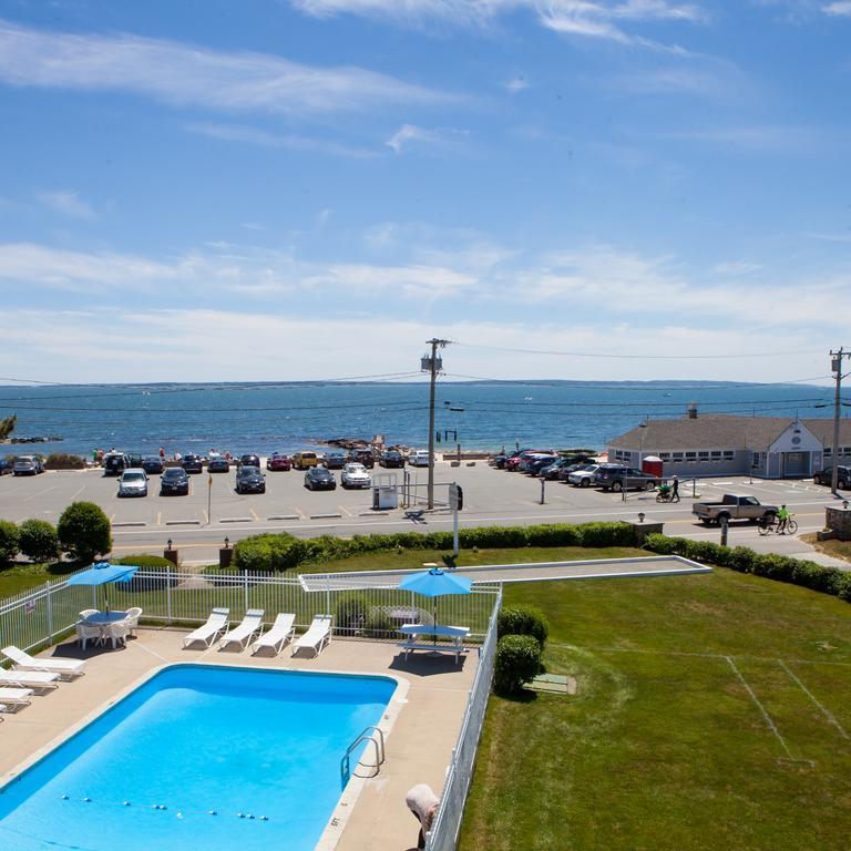 Beachside Village Resort ฟัลเมาท์ ภายนอก รูปภาพ